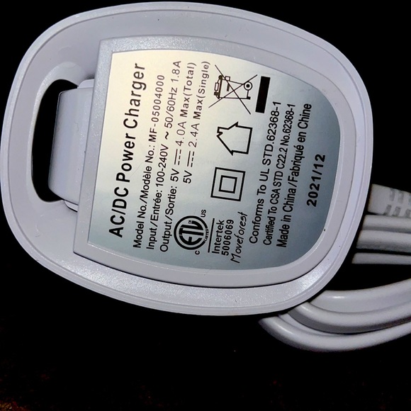 Intertek USB charger 5 port NWOT never used - Picture 4 of 4